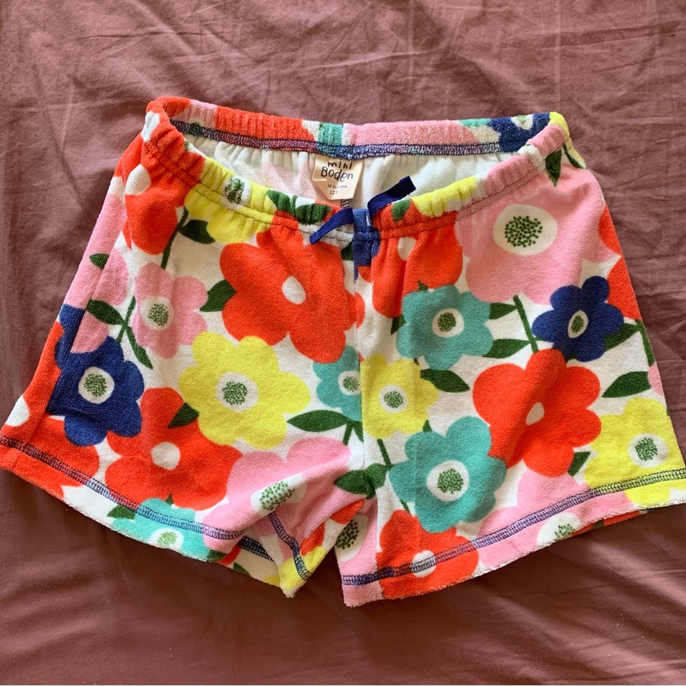 Mini Boden floral terry cloth shorts